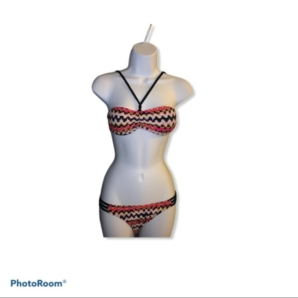 Kirra Xs Zig zag Aztec pattern swim 2 piec…